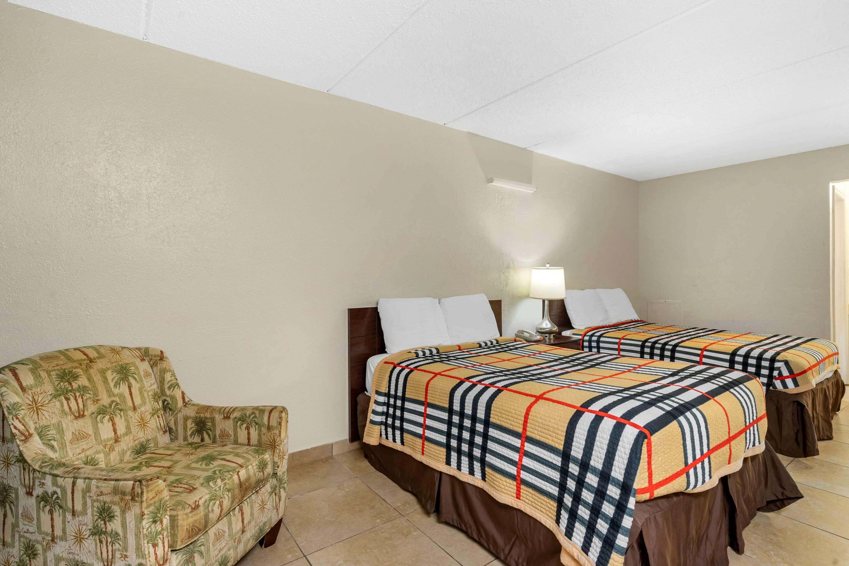 Rodeway Inn Clearwater-Dunedin Kültér fotó