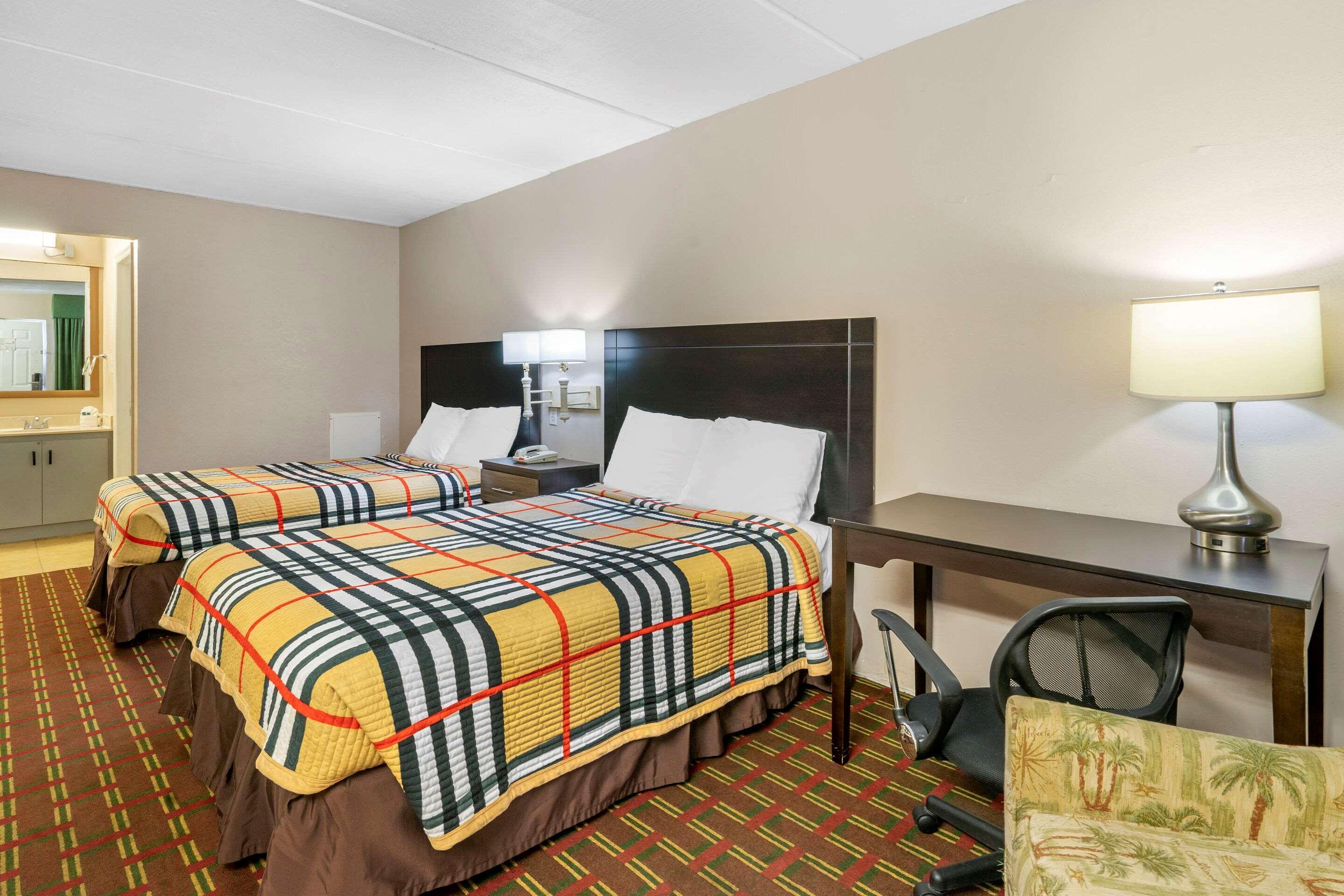 Rodeway Inn Clearwater-Dunedin Kültér fotó