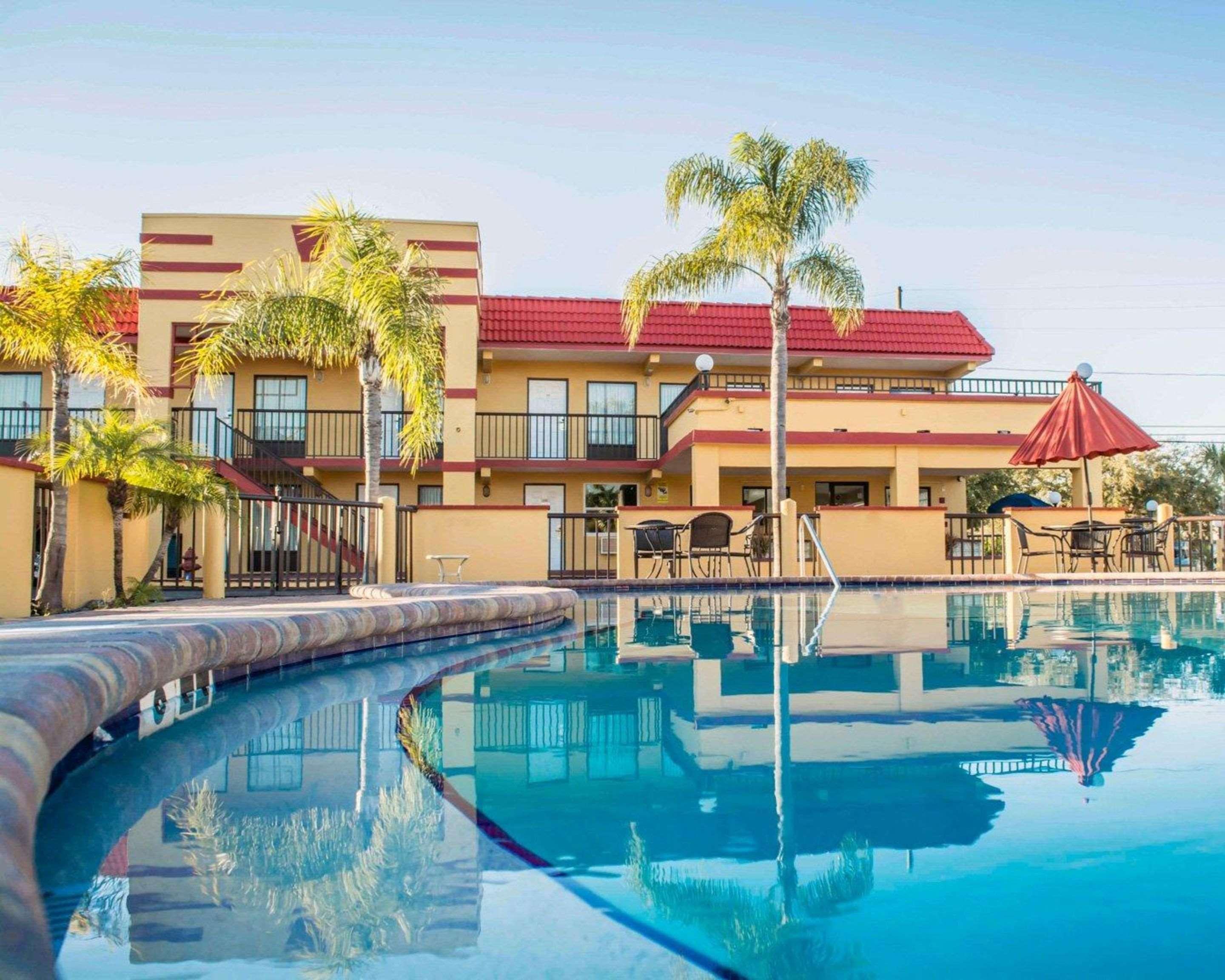 Rodeway Inn Clearwater-Dunedin Kültér fotó